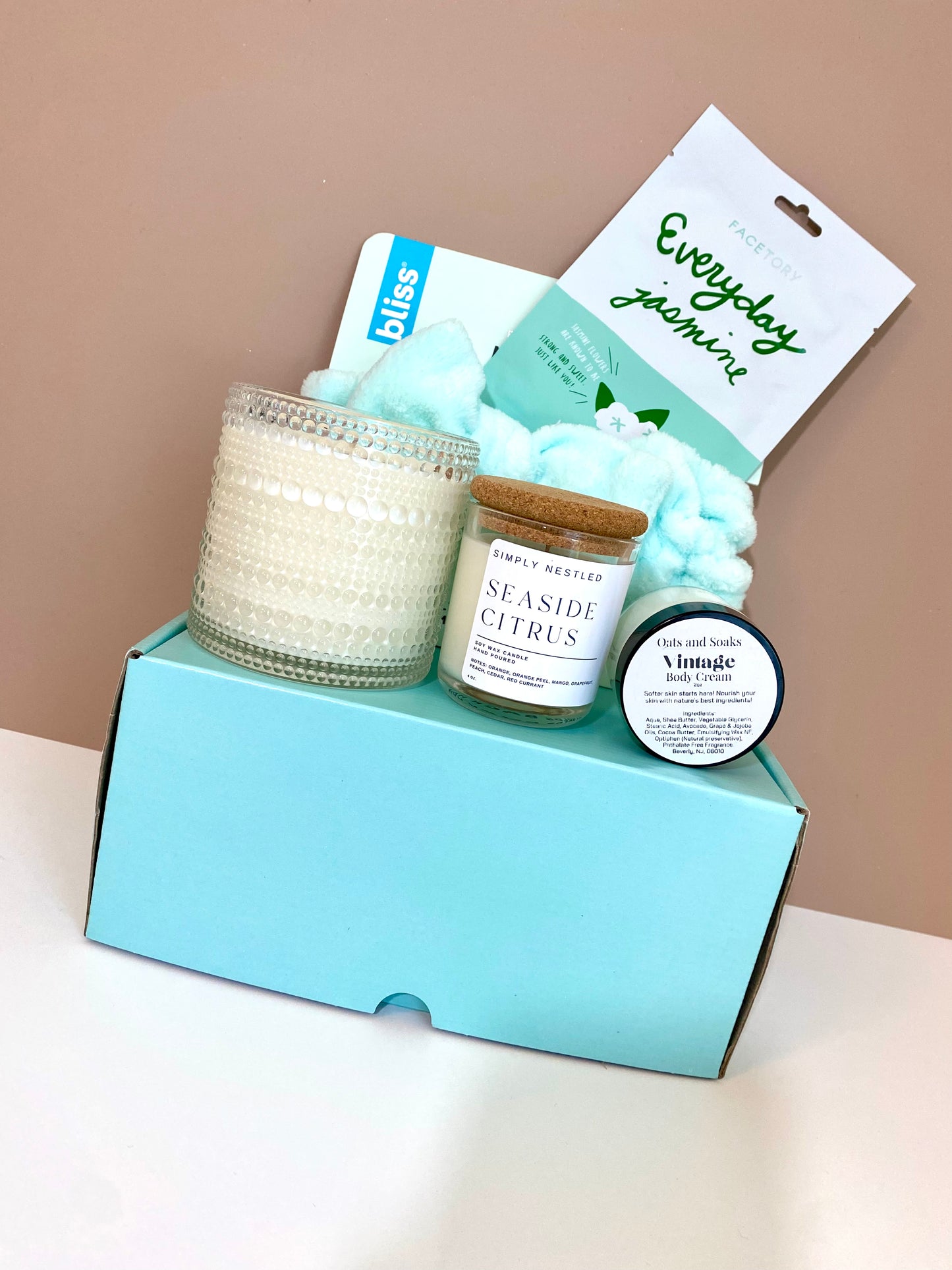 Simply Nestled Gift Box